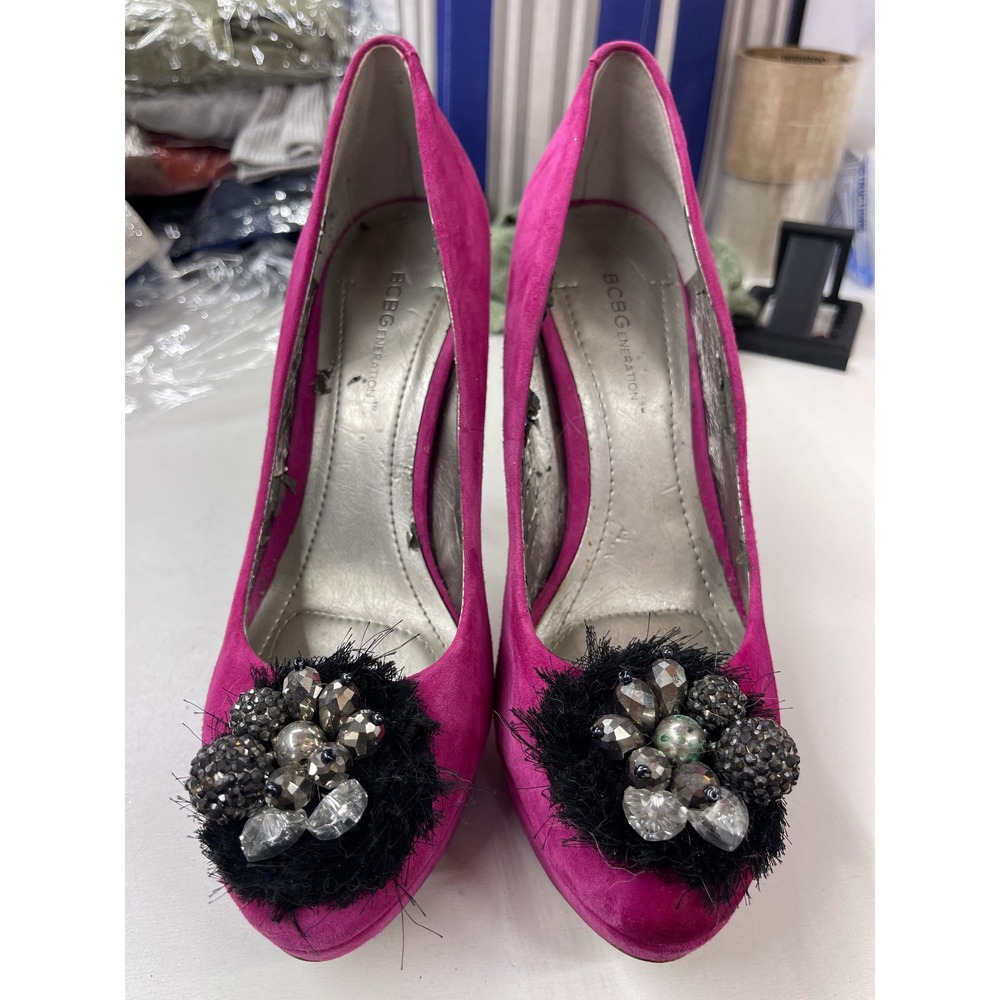 BCBGeneration Scottie Magenta Pink Suede Rhinestone Feather Platform Pumps 8B